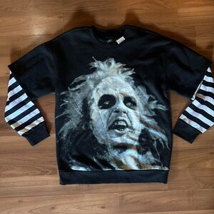 Hot Topic Beetlejuice Black Graphic Crewneck Sweater